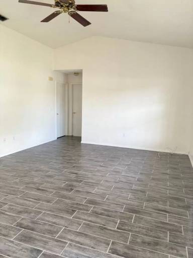 Main picture of 310 Oak Lane Pass
