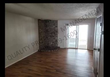 Main picture of 2058 Clubhouse Way