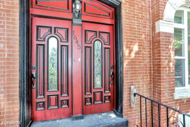 Main picture of 1645 N Bell Ave