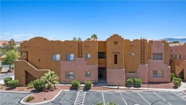 Main picture of 728 Hardy Way