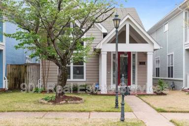 Main picture of 1125 Island Pl E