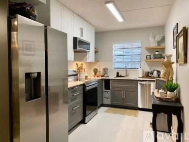 Main picture of 315 Palmwood Pl