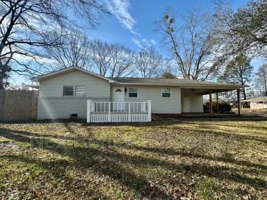 Main picture of 324 Lodi Dr