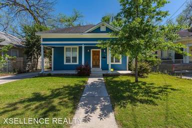 Main picture of 128 Panama Ave