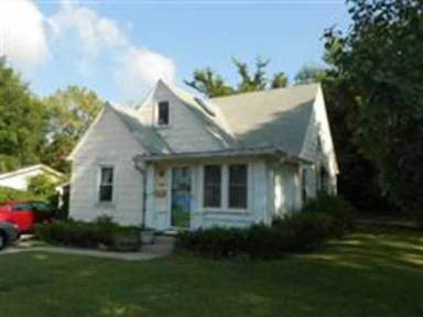 Main picture of 2219 E 7th St