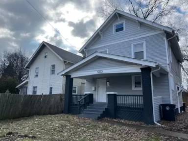 Main picture of 894 W Exchange St