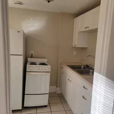 Main picture of 403 Maple Ave