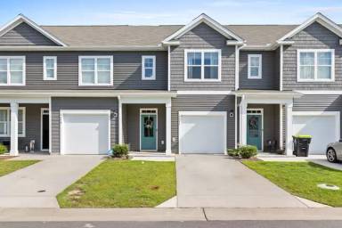 Main picture of 4686 Wildaire Ln