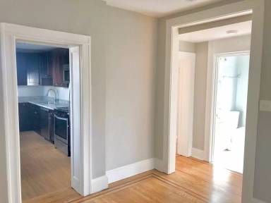 Main picture of 3201 N Calvert St