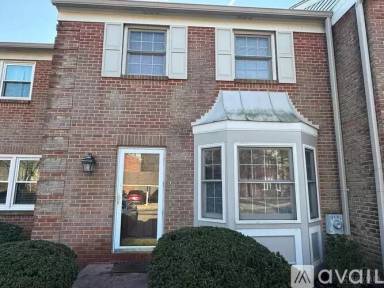 Main picture of 9156 Dominion Cir