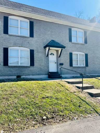 Main picture of 1303 Baldwin St