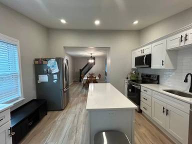 Main picture of 522 Furnace St