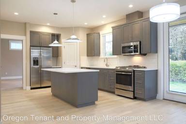 Main picture of 2355 Pioneer Pike