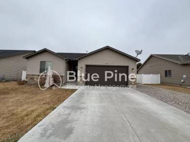 Main picture of 5181 Ryanne Way