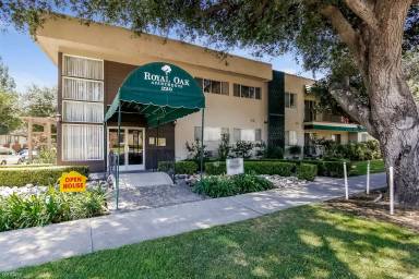 Main picture of Royal Oaks Apartments