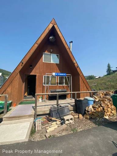 Main picture of 740 Gothic Rd