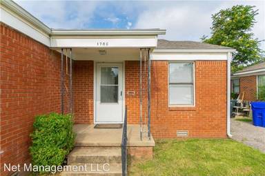 Main picture of 1706 Virginia St