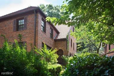 Main picture of 10 Overhill Rd