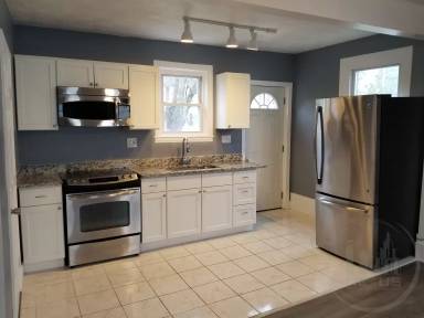 Main picture of 215 Harrison St