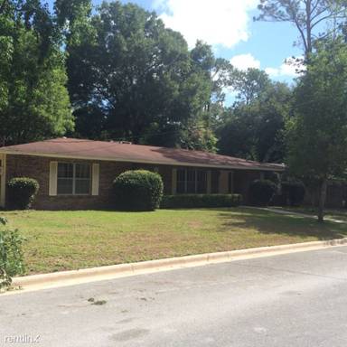 Main picture of 3900 NW 37th Pl