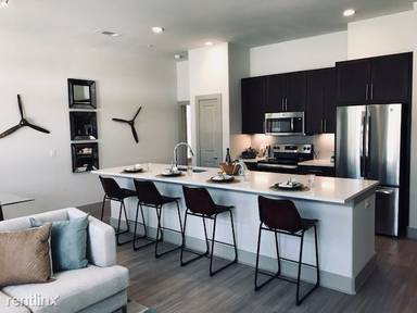 Main picture of Broadstone Oak Hills