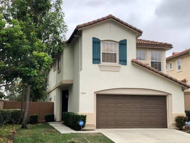 Main picture of 9464 Questa Pointe