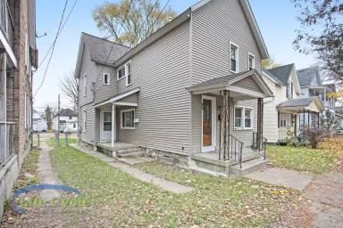 Main picture of 940 Mc Reynolds Avenue Northwest - 1