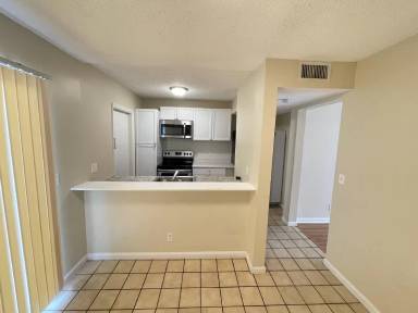 Main picture of Cross Creek Condominiums