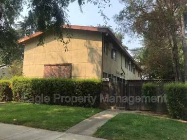 Main picture of 2743 2nd Ave