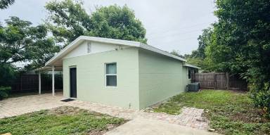 Main picture of 4203 E Yukon St