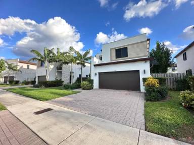 Main picture of 8472 SW 29th St