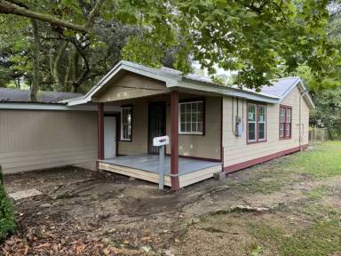 Main picture of 4949 Enterprise St