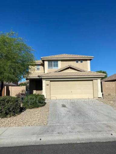 Main picture of 558 S 222nd Ln