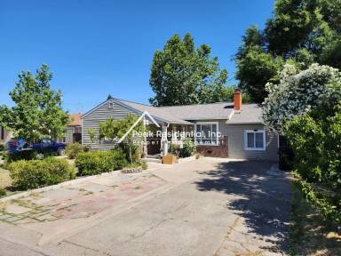 Main picture of 2137 Bluebird Ln
