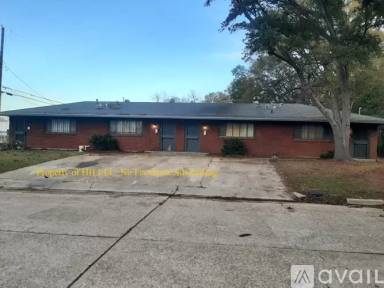 Main picture of 202 Dunbar St