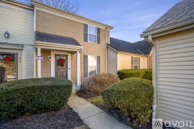 Main picture of 677 Slate Hollow Ct
