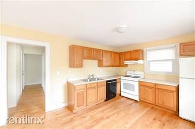 Main picture of 31 Roberts Rd