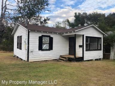 Main picture of 2764 Logan St