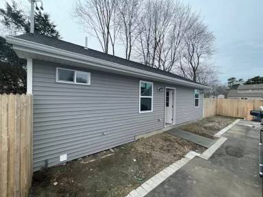 Main picture of 2472 Chestnut Ave