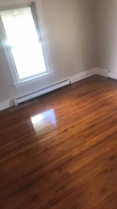 Main picture of 217 W 14th St