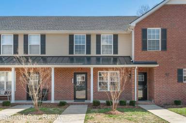 Main picture of 7211 Rosemary Ct