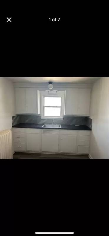 Main picture of 521 2nd Ave SE