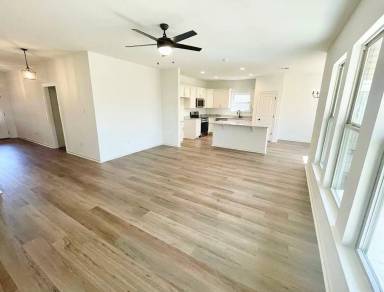 Main picture of 11628 Water View Ave