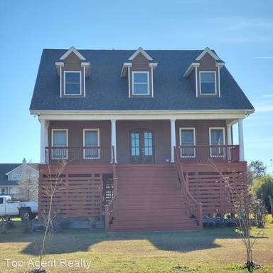 Main picture of 112 Bluegill Dr