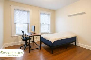 Main picture of 1247 Beacon St