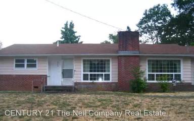 Main picture of 884 NE Thomas St