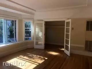 Main picture of 4244 Fulton St