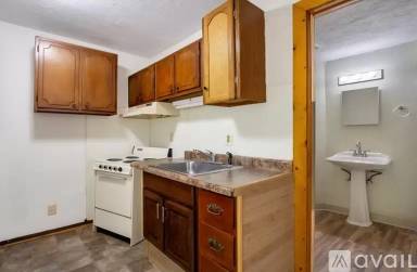 Main picture of 824 12th St NW