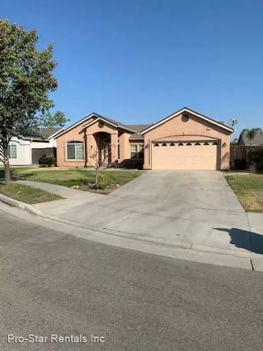 Main picture of 1646 Orange Cir