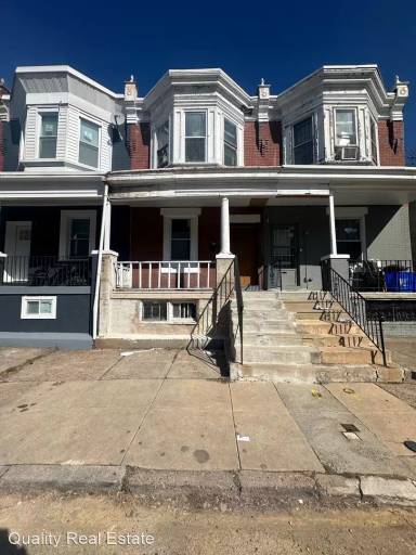 Main picture of 1251 S Peach St